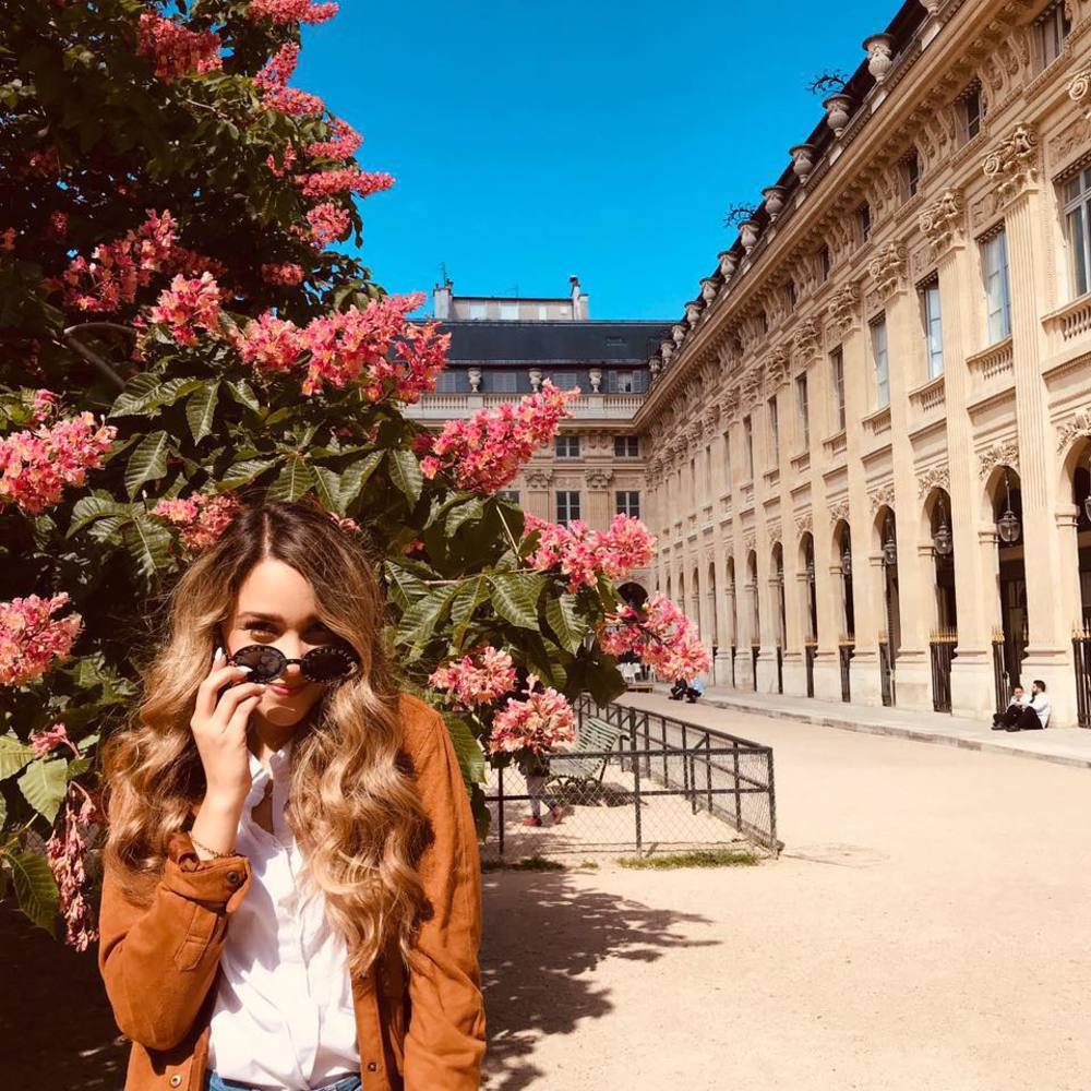 Meet your Posher, Suzette